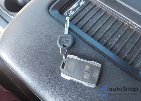 2019 Chevrolet Silverado 2500Hd High Country from USA, damaged, VIN 1GC1KUEY2KF264793